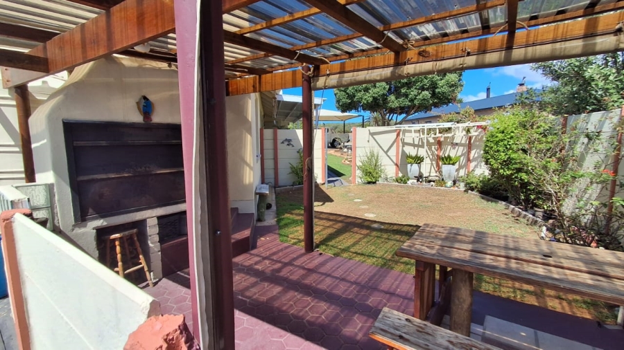 3 Bedroom Property for Sale in Stilbaai Wes Western Cape